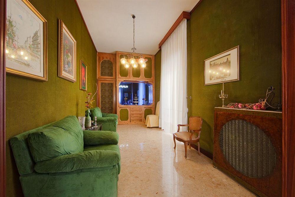 Dimi House Couette-café 2*