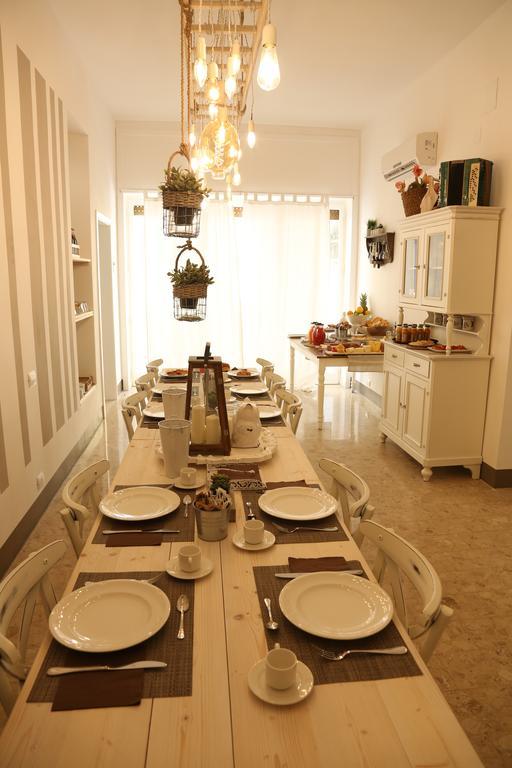 Couette-café Dimi House 2*