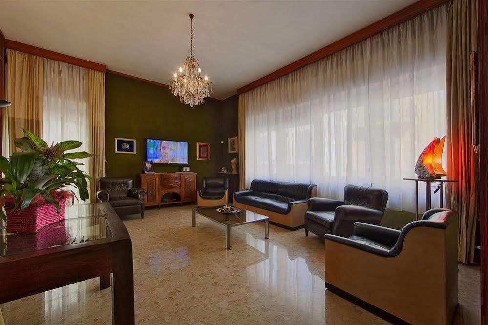Dimi House Couette-café 2*